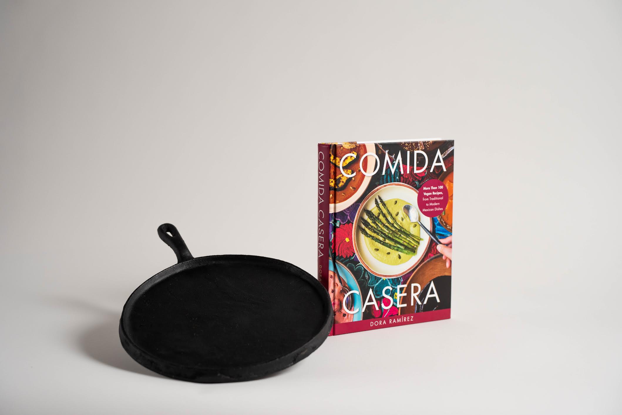 Author Signed Comida Casera Cookbook & Comal Set
