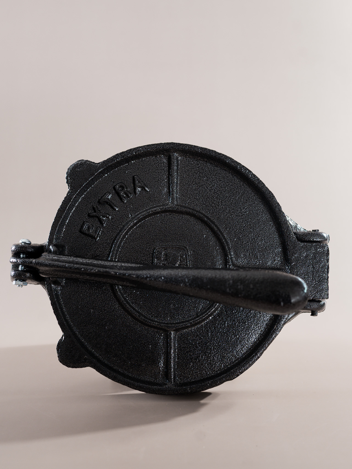 TORTILLA PRESS – Authentic Mexican Cast Iron Tortilla Press